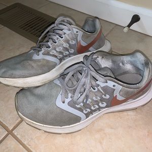 Nike Women’s Run Swift Shoes